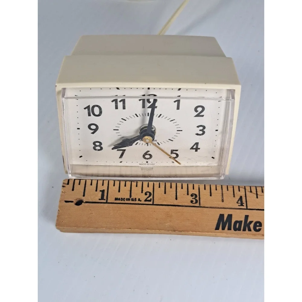 Westclox E54 55 Electric Alarm Clock Cream Vintage Analog Made in USA 2209022540